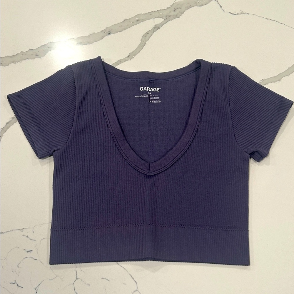 Garage Women's Ribbed V-Neck Crop Top - blue gray